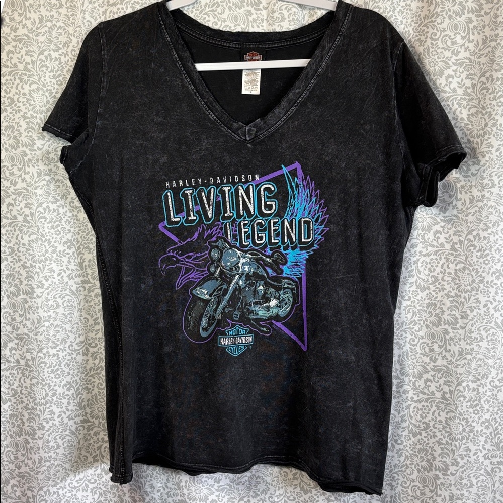 Harley-Davidson Black Tee with Vibrant Graphic